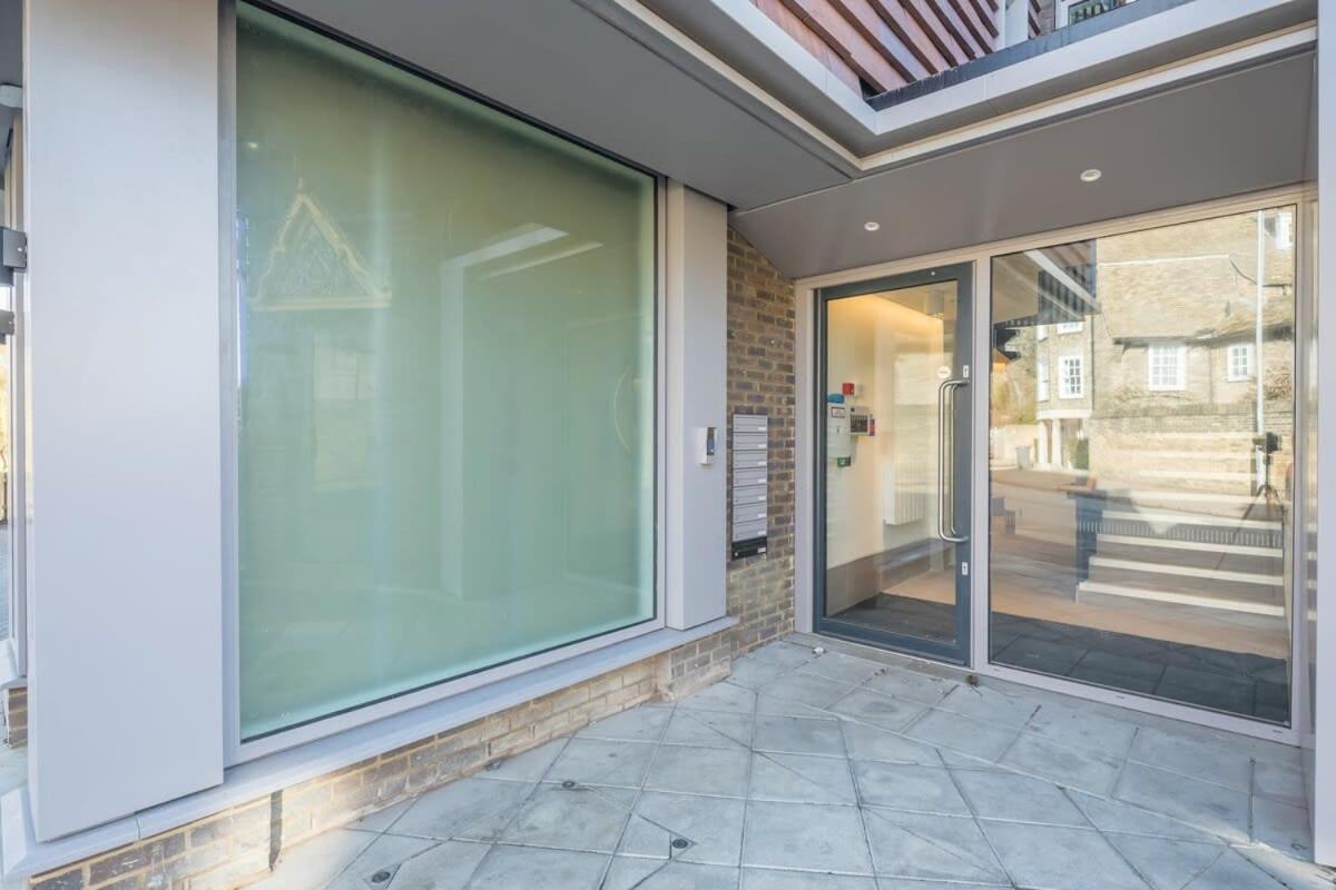 Luxurious City Centre Apartment With Balcony Cambridge  Exterior photo